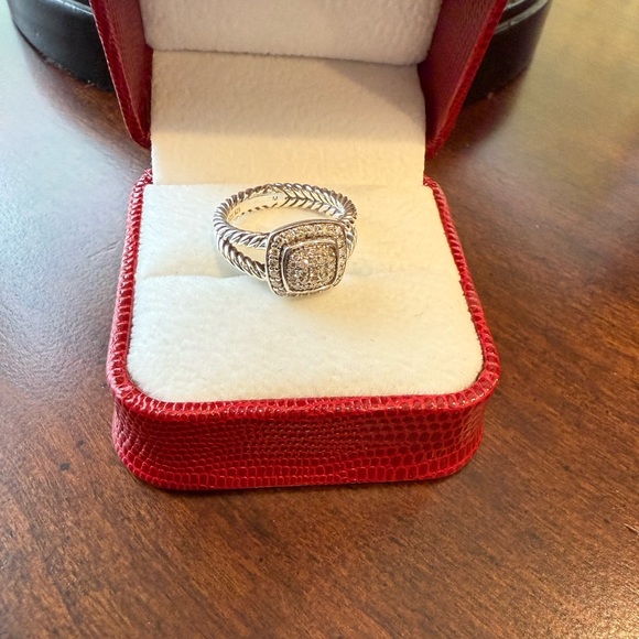 David Yurman Petite Albion Ring - Picture 5 of 10